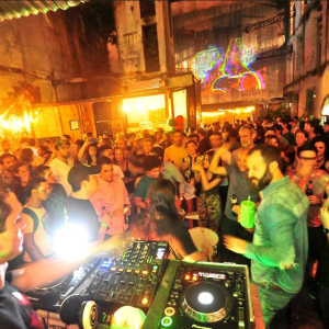 Fiesta en el Casco Viejo