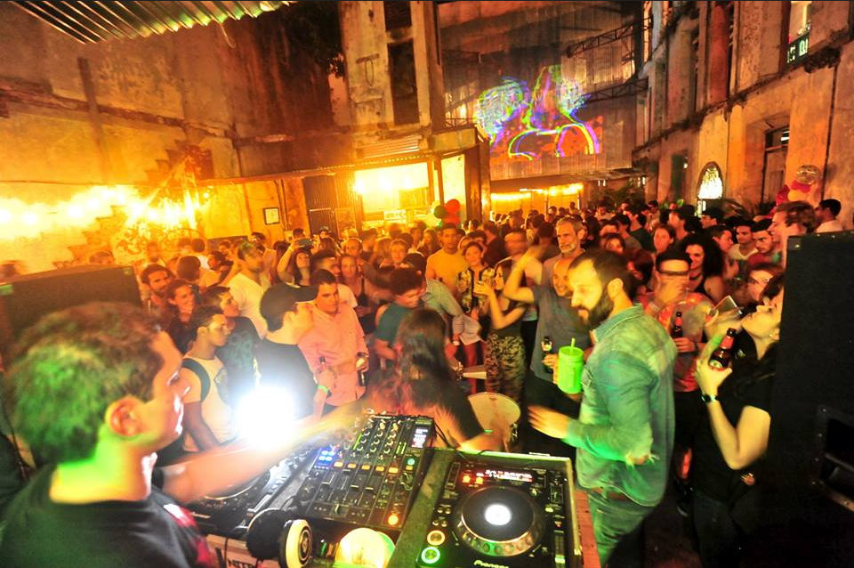 Fiesta en el Casco Viejo